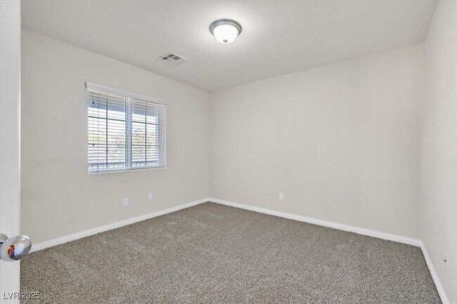 Building Photo - 609 Doubleshot Ln