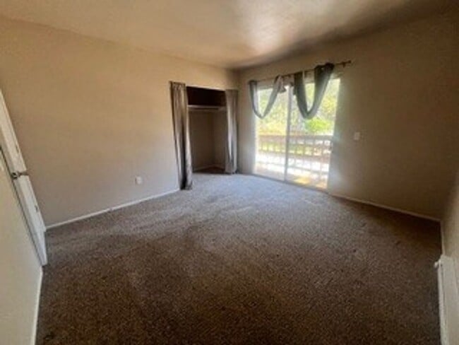 Building Photo - 768 Tallac Ave