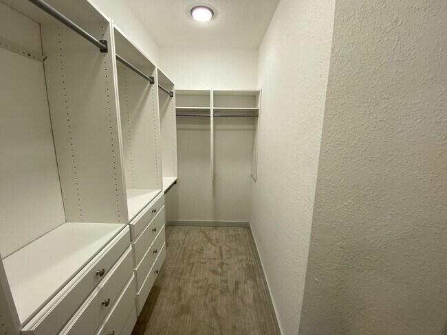 Building Photo - 418 Freemont Drive