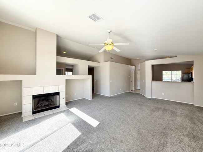 Building Photo - 10527 W Windsor Blvd