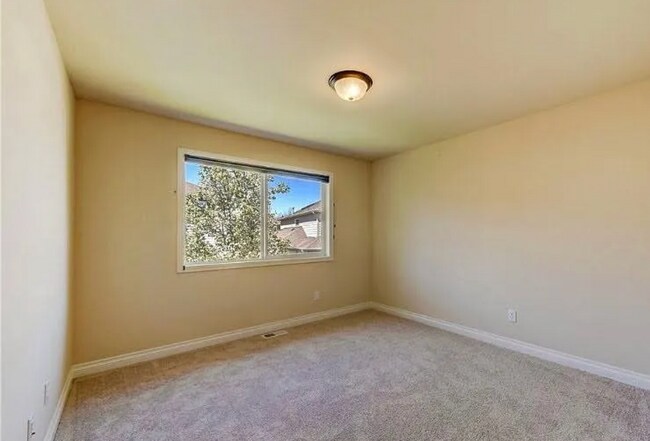 Building Photo - 1311 270th Way SE
