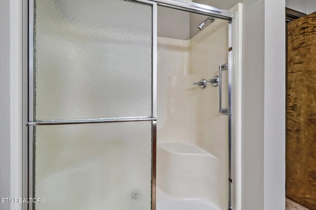 Building Photo - 101 Walden Ridge Dr