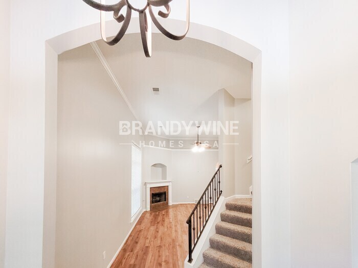 Building Photo - 2672 Bending Elm Dr