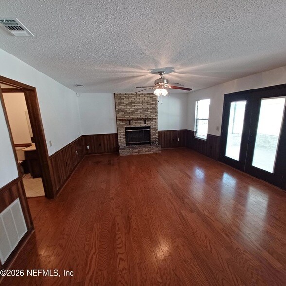 Building Photo - 2295 Foxwood Dr