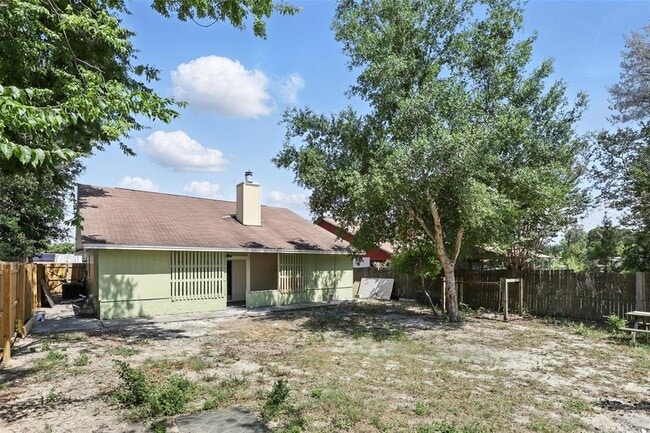 Building Photo - 28 N Lancelot Ave