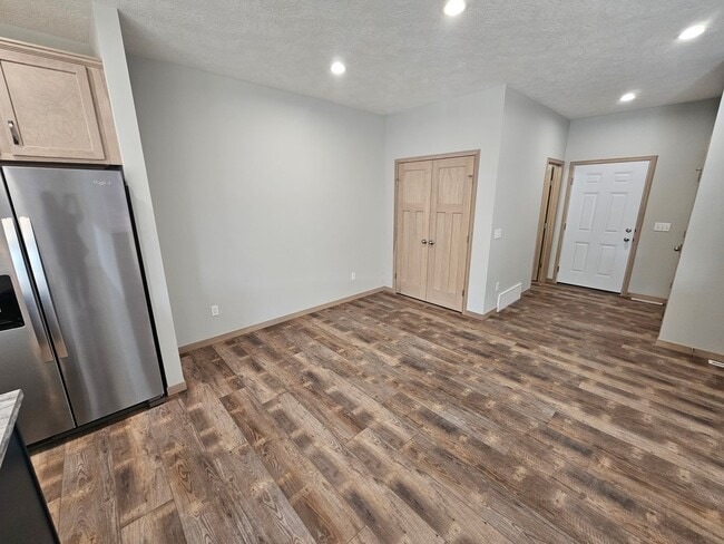 Building Photo - Tunis Drive Townhomes