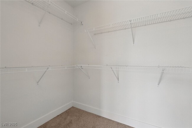 Building Photo - 2548 Tumble Brook Dr