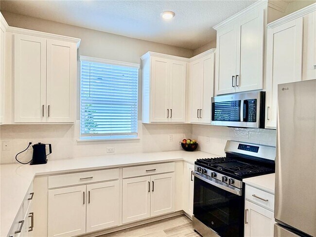 Building Photo - 6111 Mesa Gln