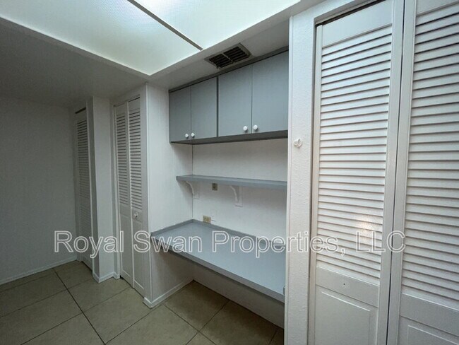 Building Photo - 3812 Dovehollow Dr