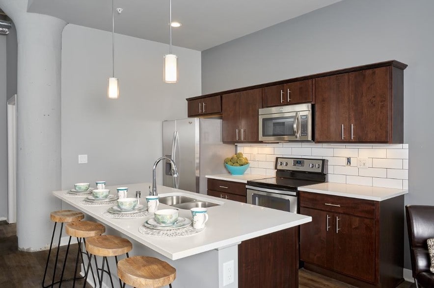 Building Photo - Cast Iron (Apts, Comm, Retail)