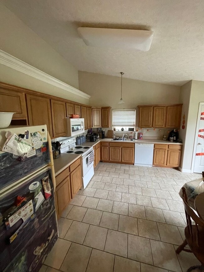 Building Photo - Newer built 3bed/2bath home in West Lafayette. Large 2 car garage.