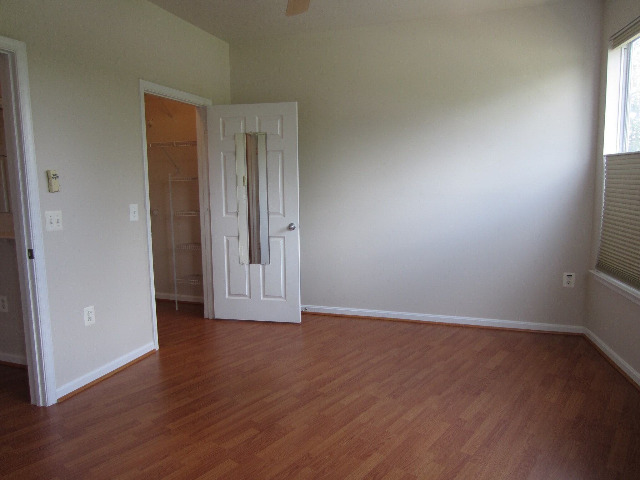 Bedroom with Walk-in Closet - 9480 Virginia Center Blvd