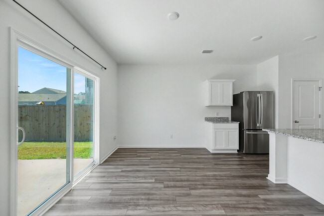 Building Photo - Ocean Farm Dr