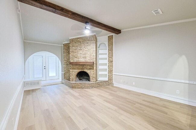 Building Photo - 5711 3rd St