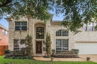 Building Photo - 2412 Arbor Dr