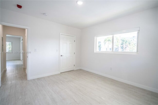 Building Photo - 1185 98th St