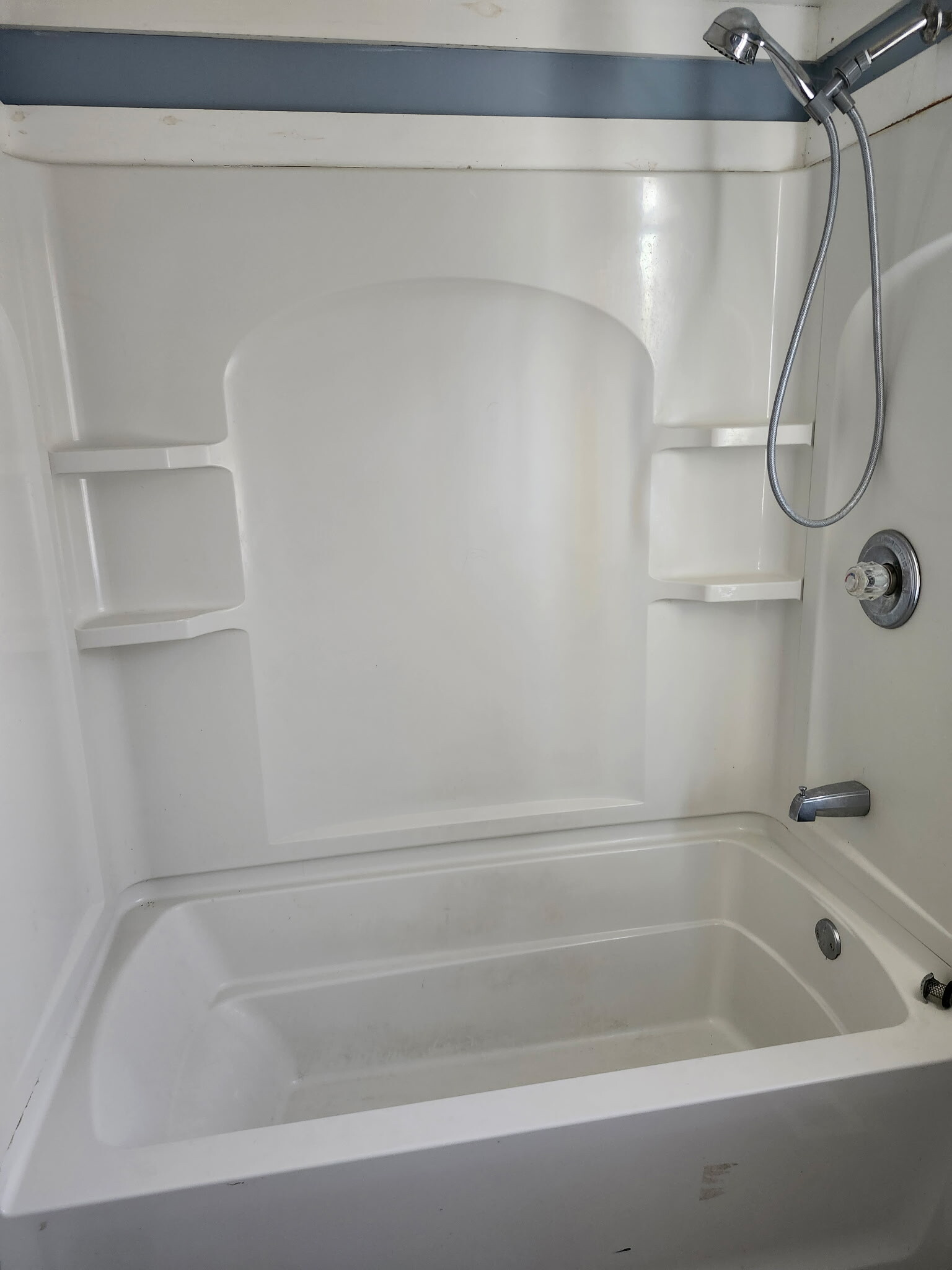 First floor bath - 8330 Clough Pike