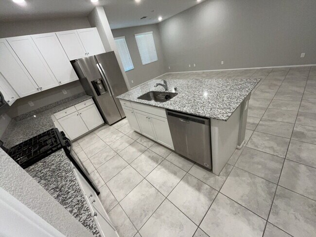 Building Photo - Stunning 3-Bed Oasis in North Las Vegas with Granite Countertops & Spacious Living!