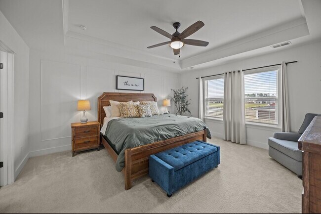 Building Photo - 401 Carrara Dr