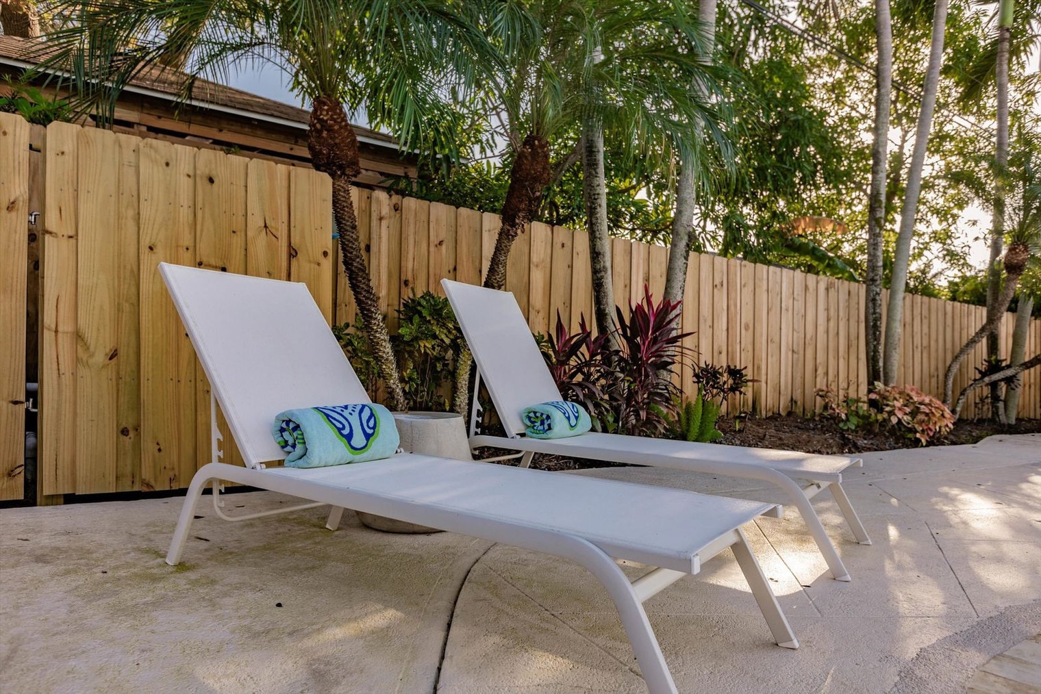 Building Photo - 716-720 Southwest 14th Court-SI FL1-ID1475646P