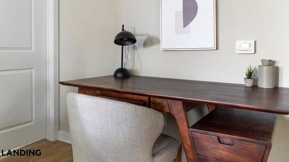 Building Photo - 215 Hunters Lk Wy