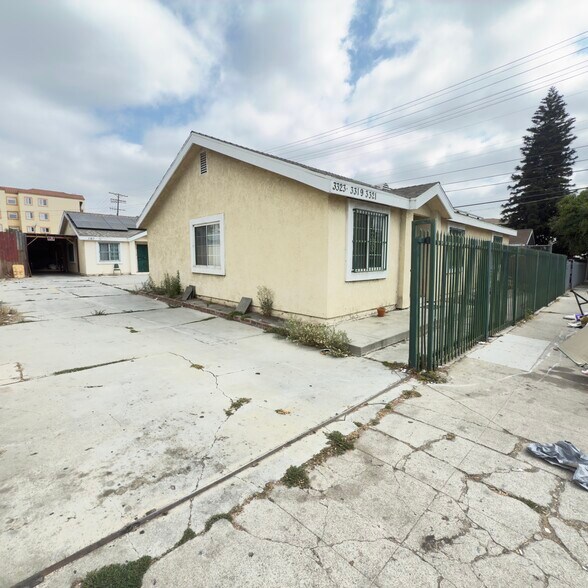 Property - 3321 W 63rd St