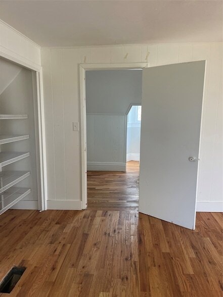 Building Photo - 402 S Pearl St