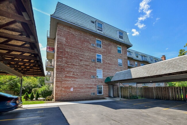 Building Photo - 5125 Blodgett Ave