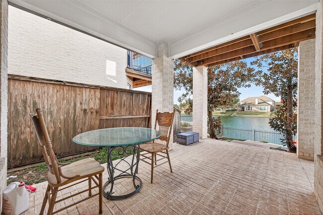 Building Photo - 3010 Pelican Cove