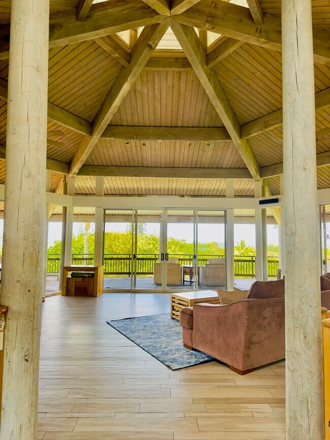 Building Photo - 904 Kupulau Dr