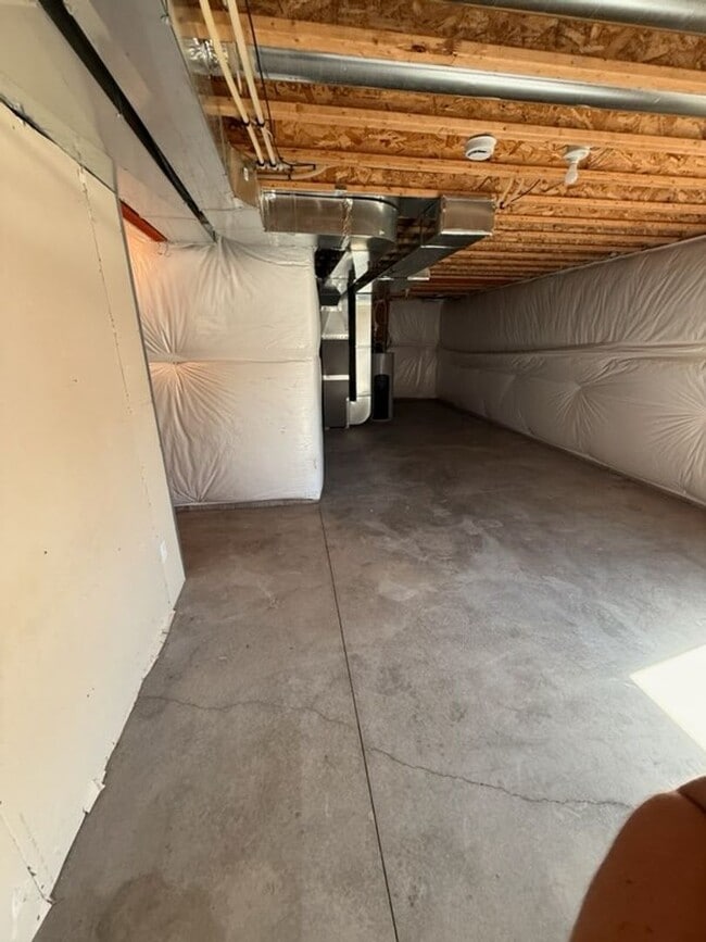 Building Photo - Beautiful 3 Bedroom Single Family Home in ...