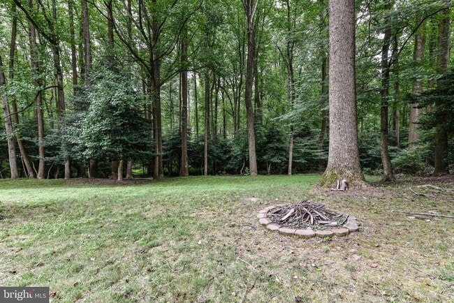 Building Photo - 12231 Westwood Hills Dr