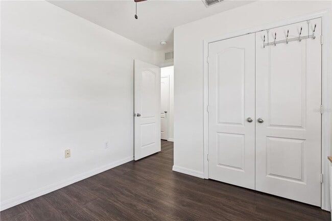 Building Photo - 1356 Scarlet Oak Loop