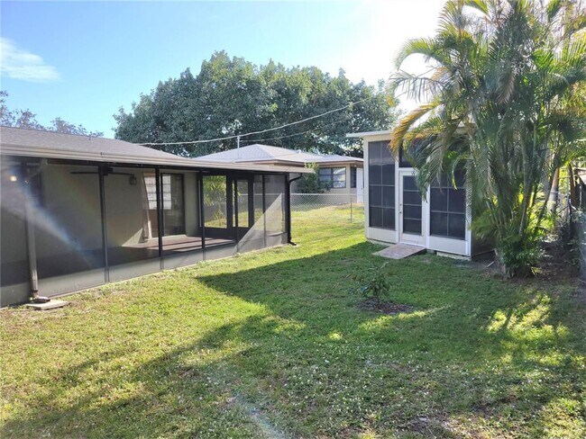 Building Photo - 934 Indus Rd
