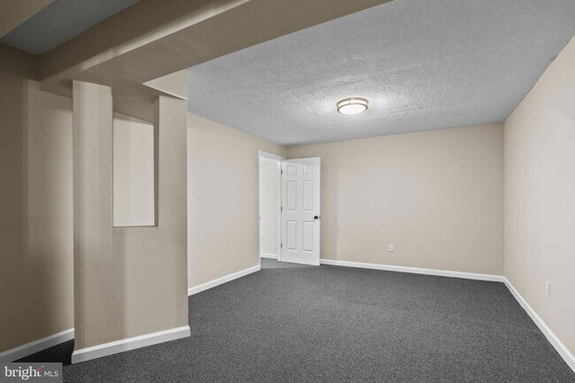 Building Photo - 3163 Harvard St