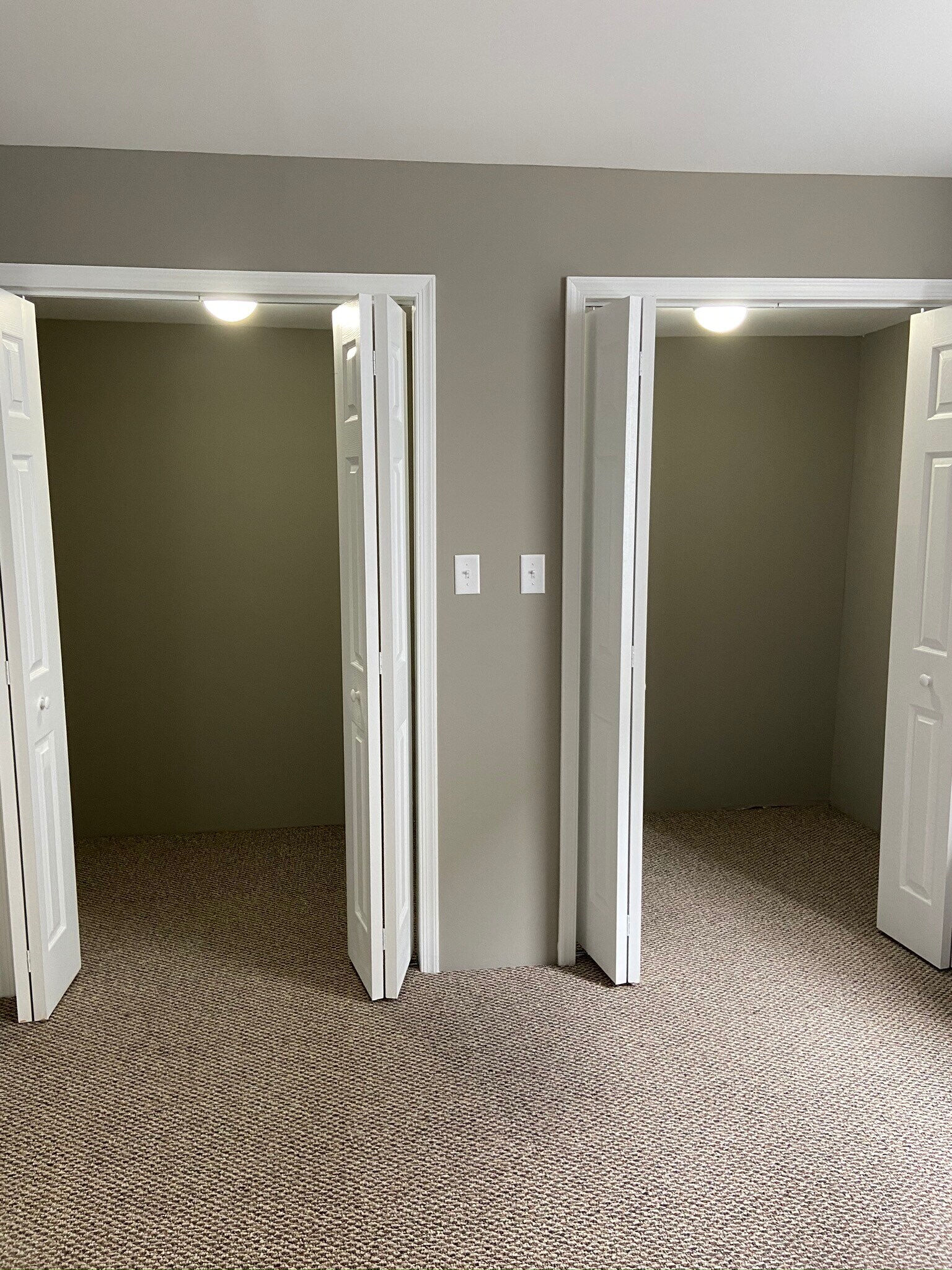 Bedroom double closets with lights - 946 Exeter Ave