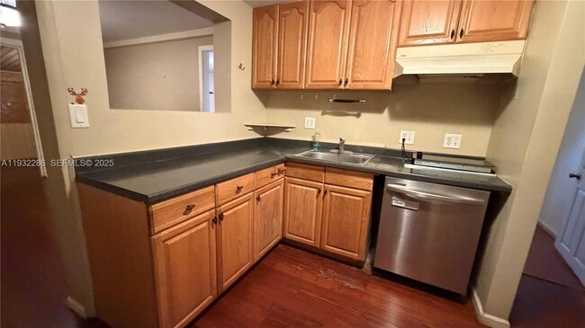 Building Photo - 329 NE 58th St