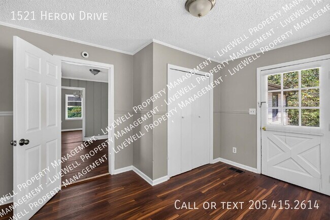 Building Photo - 1521 Heron Dr