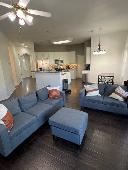 Living room - 11146 Clearstream Ln