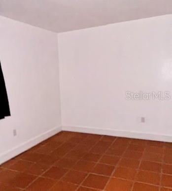 Building Photo - 115 E Vanderbilt St