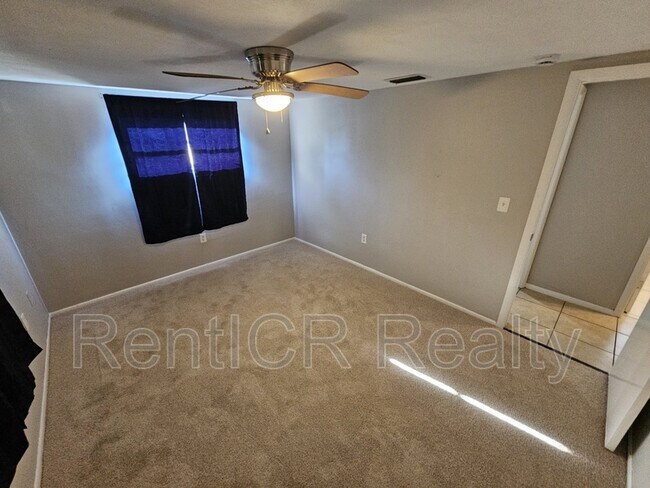 Building Photo - 7734 Candle Dr