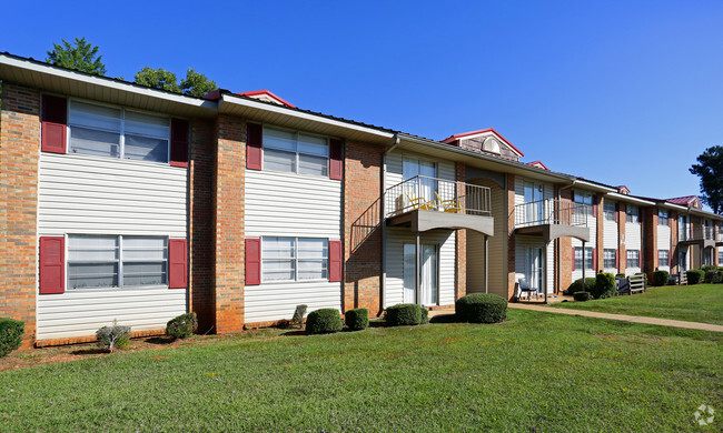 Primary Photo - Millbrook Pointe Apartments