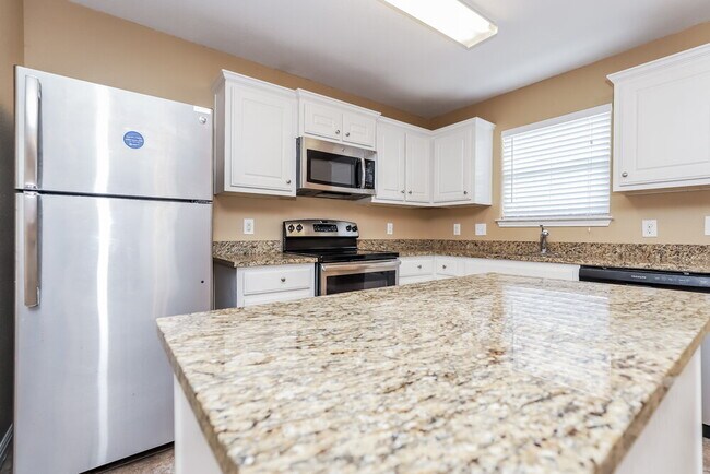Building Photo - 11450 Indian Canyon
