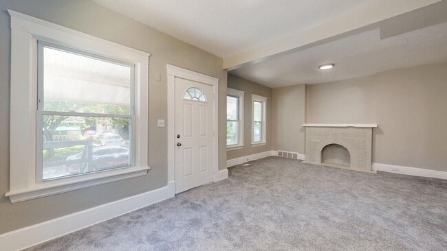 Building Photo - Cudell/West Blvd neighborhood; 4 bedroom/1 bath single family house for rent!