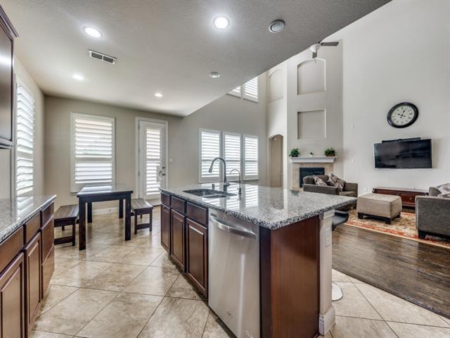 Building Photo - 7340 Beranger Dr