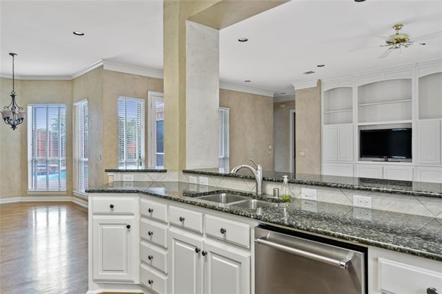 Building Photo - 3705 Country Oak Ct