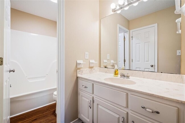 Building Photo - 7245 Pecan Terrace Dr