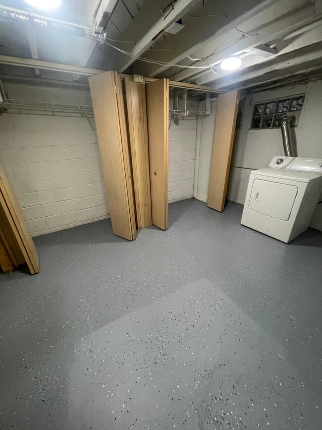 Building Photo - Greencrest