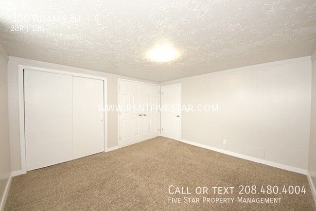 Building Photo - 300 Adams St