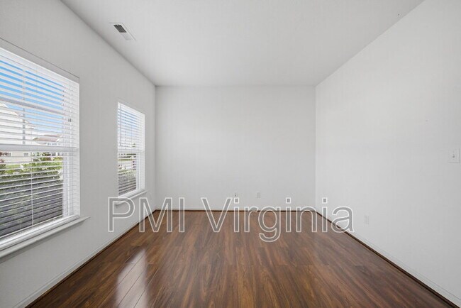 Building Photo - 1133 Madison Lynn Wy